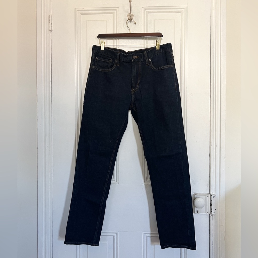 Men’s Slim Dark Wash Jeans